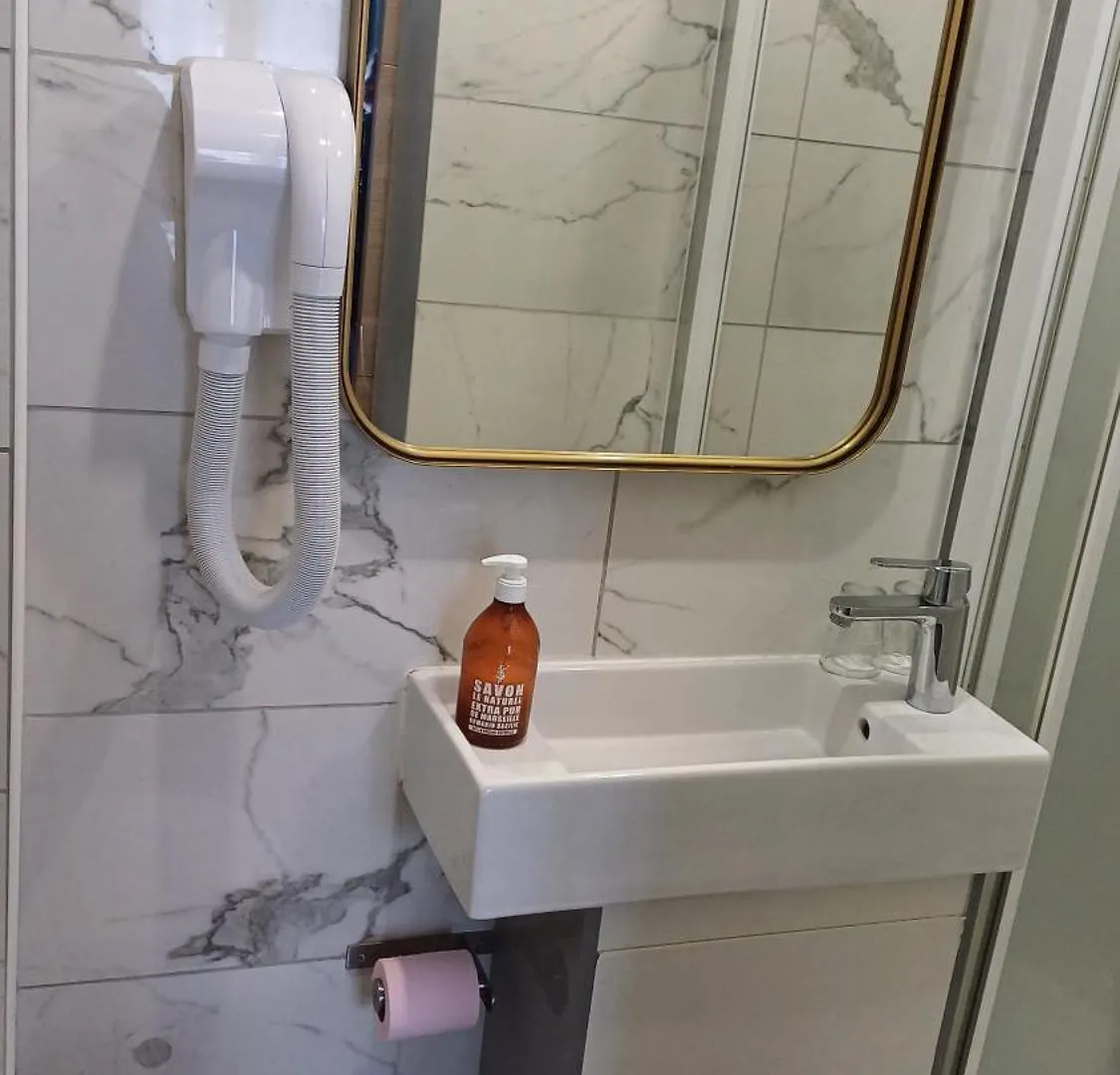 Hotel Telemaque Paris